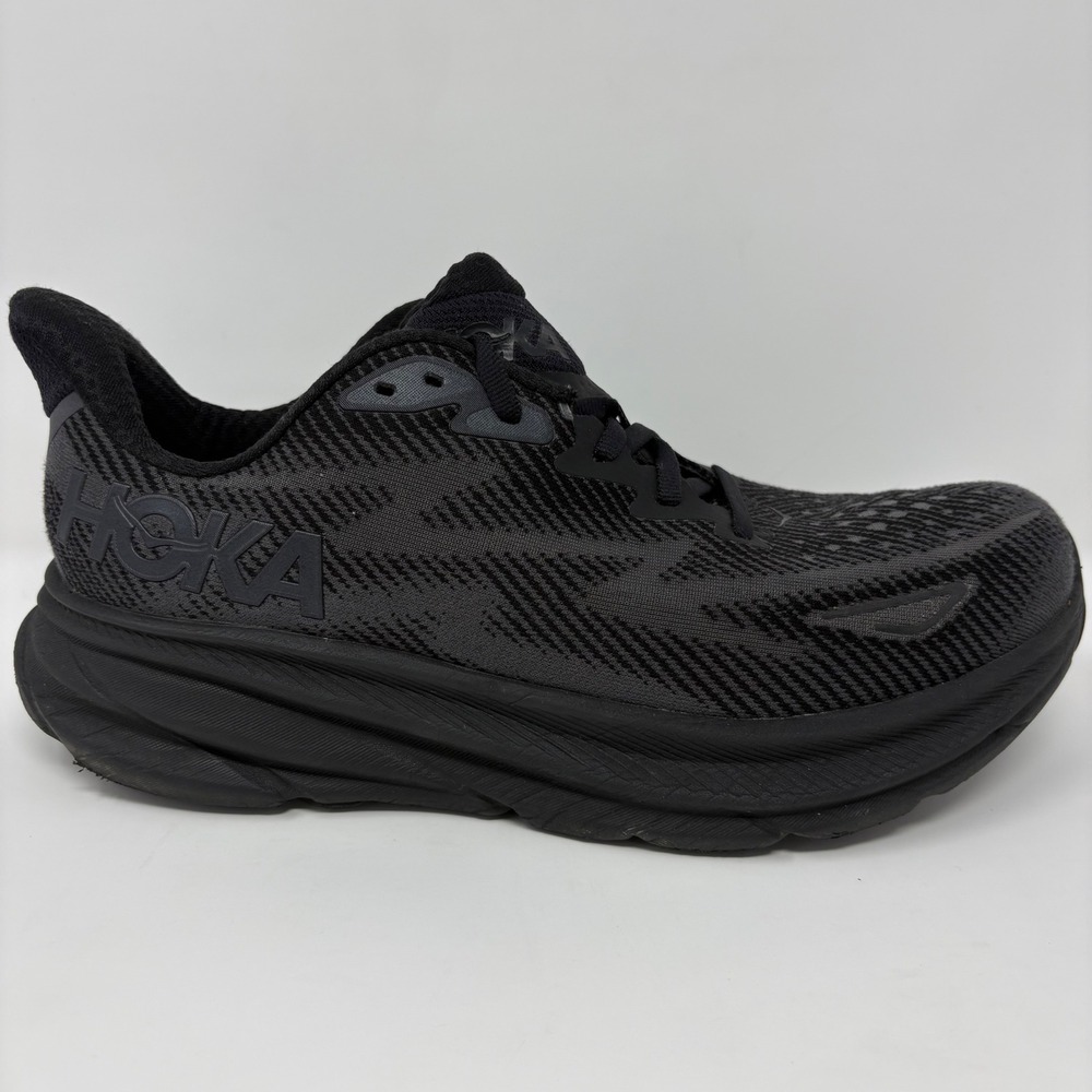 Hoka Clifton 9 Womens Size 9D Wide Black Athletic Running Shoes (1132211 BBLC)